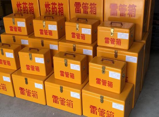 尉氏玻璃钢雷管箱的使用寿命一般是多少？